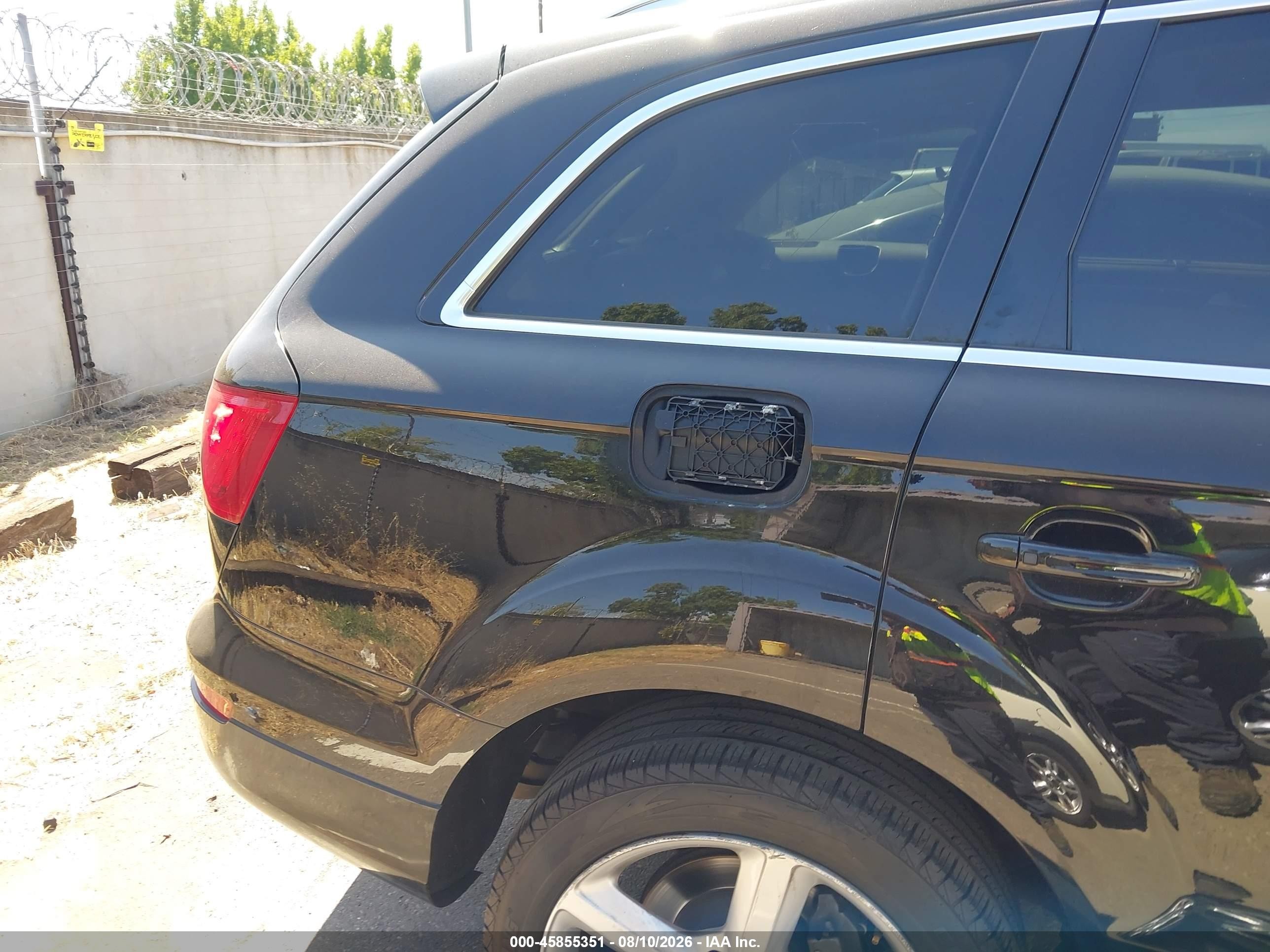2015 Audi Q7 3.0t S Line Prestige Black vin: WA1DGAFE2FD028576