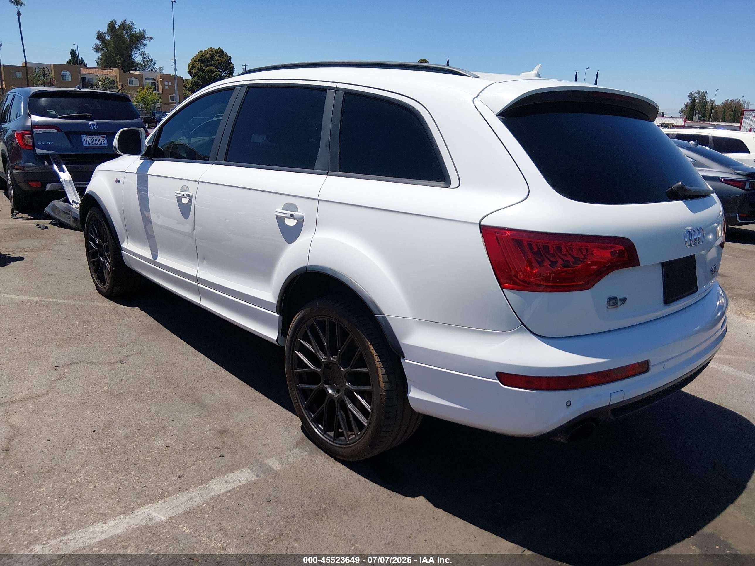 2014 Audi Q7 3.0t S Line Prestige Белый vin: WA1DGAFE3ED005628