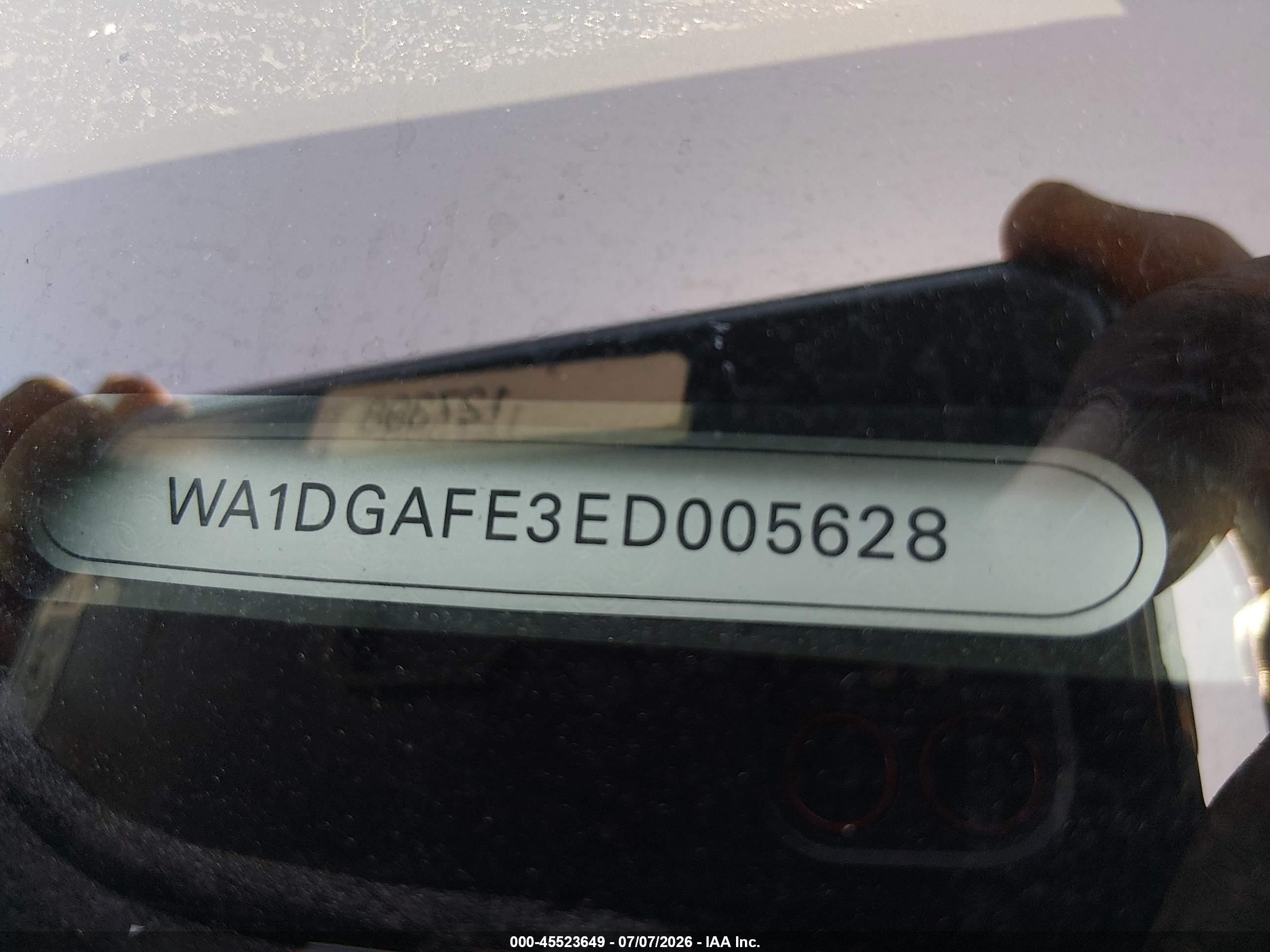 2014 Audi Q7 3.0t S Line Prestige Белый vin: WA1DGAFE3ED005628