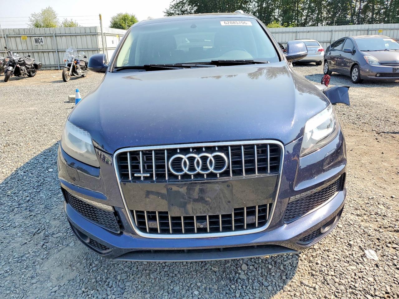 2015 Audi Q7 Prestige Blue vin: WA1DGAFE3FD009356