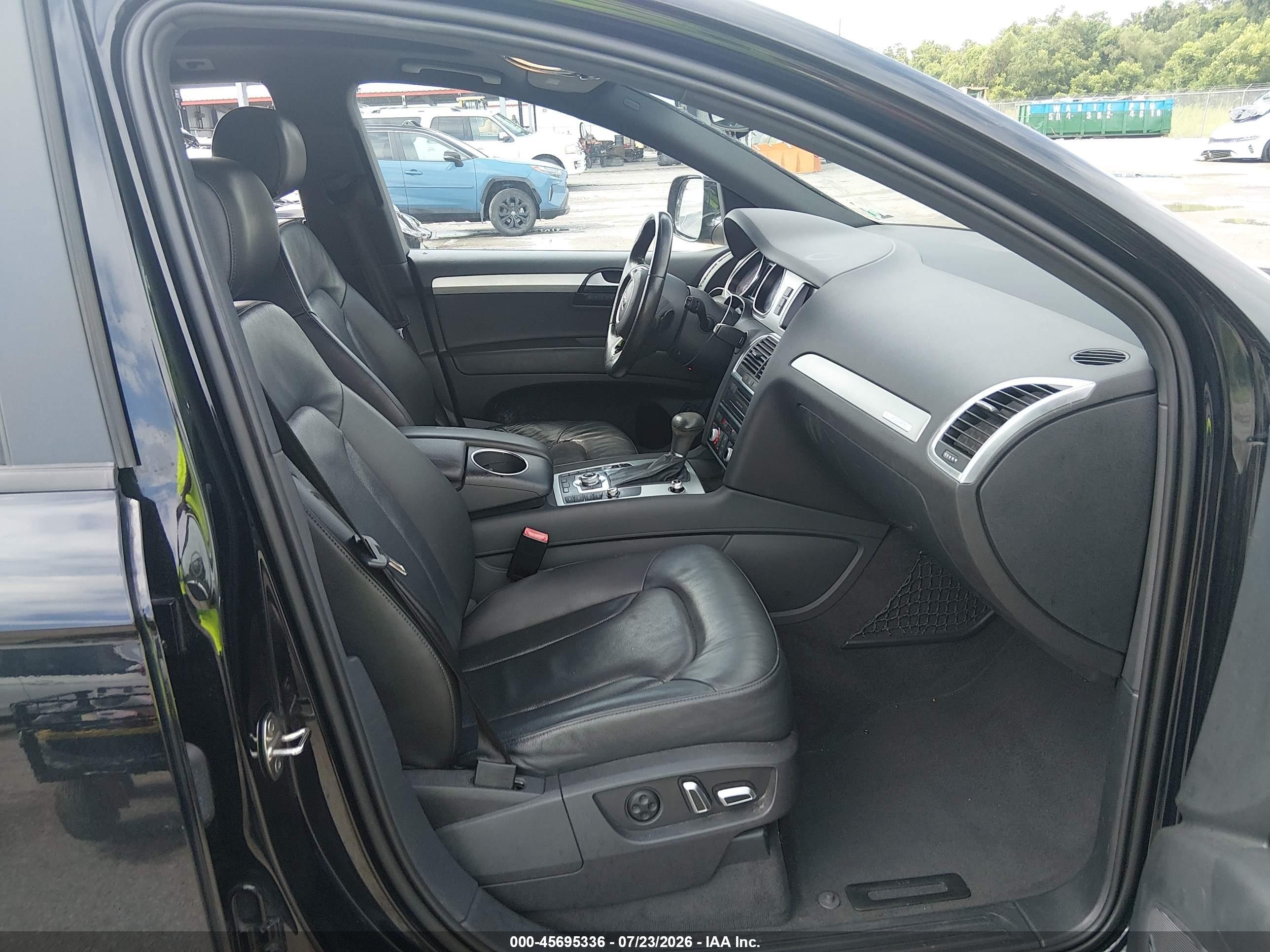 2015 Audi Q7 3.0t S Line Prestige Black vin: WA1DGAFE3FD026447