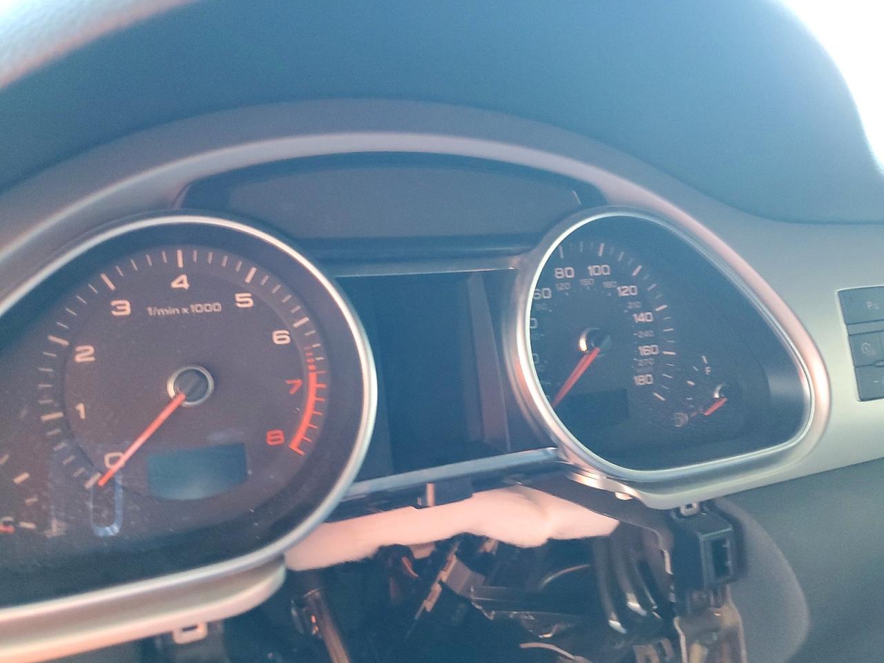 2015 Audi Q7 Prestige Белый vin: WA1DGAFE4FD018194