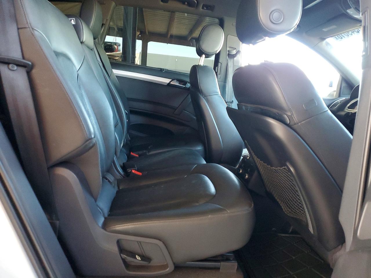 2015 Audi Q7 Prestige Белый vin: WA1DGAFE4FD018194