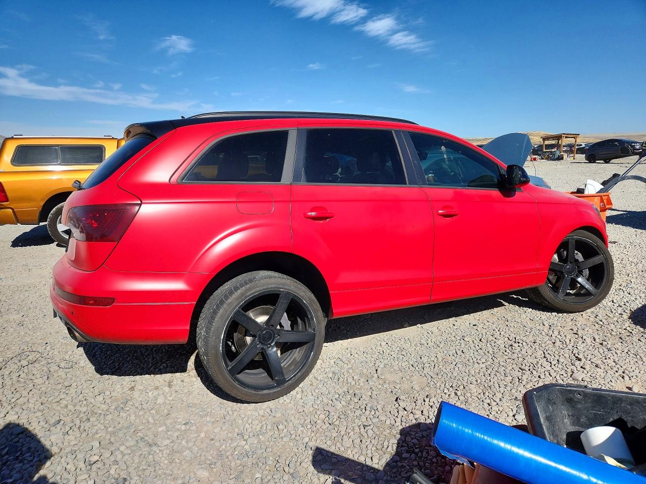 2015 Audi Q7 Prestige Red vin: WA1DGAFE4FD024772