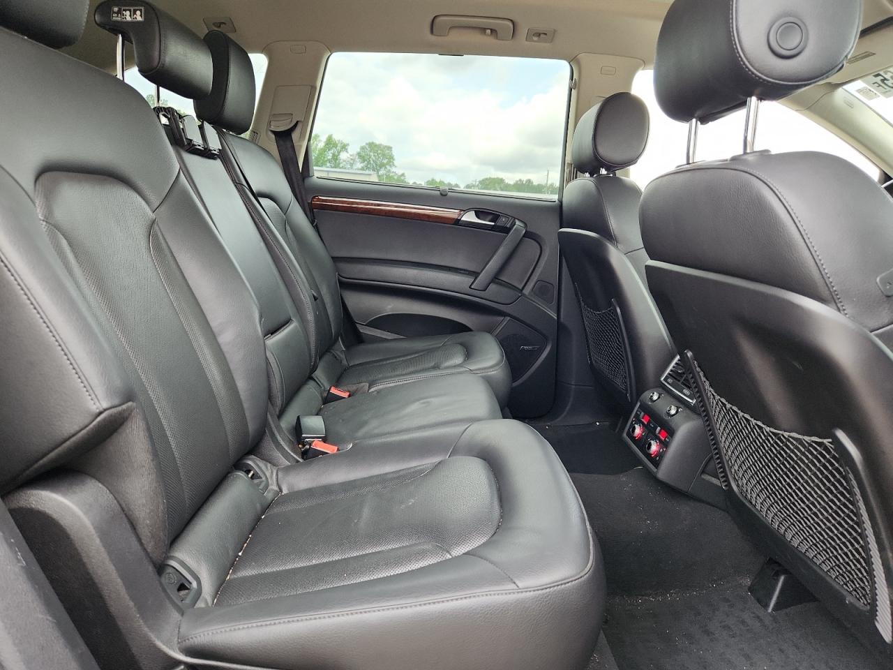 2014 Audi Q7 Prestige Black vin: WA1DGAFE5ED011950