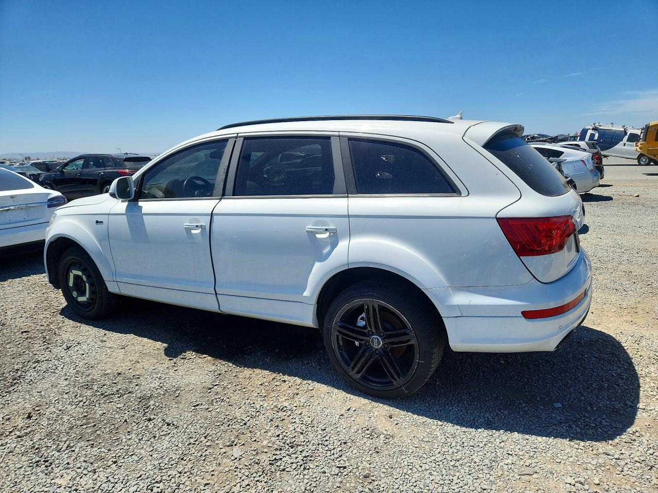 2015 Audi Q7 Prestige White vin: WA1DGAFE5FD001503