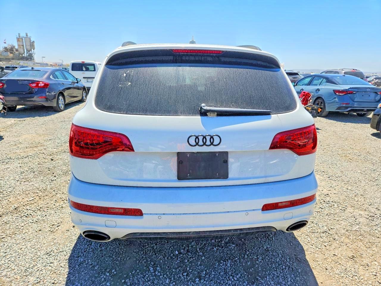 2015 Audi Q7 Prestige White vin: WA1DGAFE5FD001503