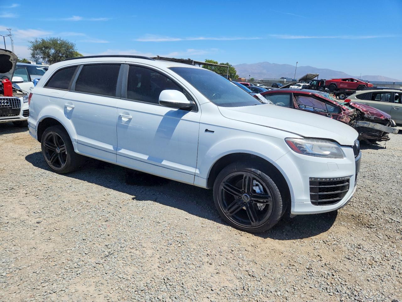 2015 Audi Q7 Prestige White vin: WA1DGAFE5FD001503