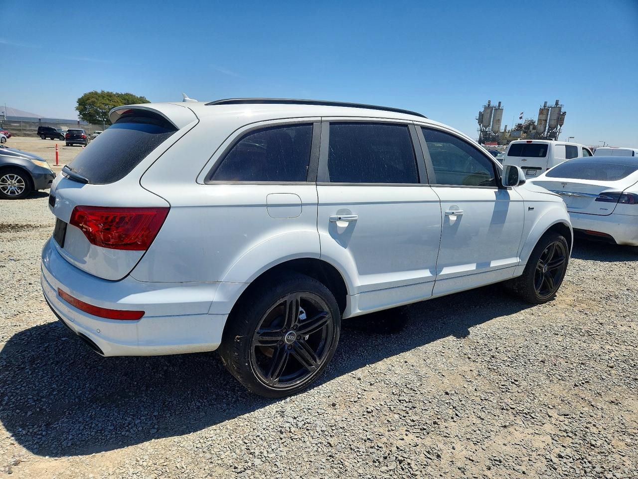 2015 Audi Q7 Prestige White vin: WA1DGAFE5FD001503