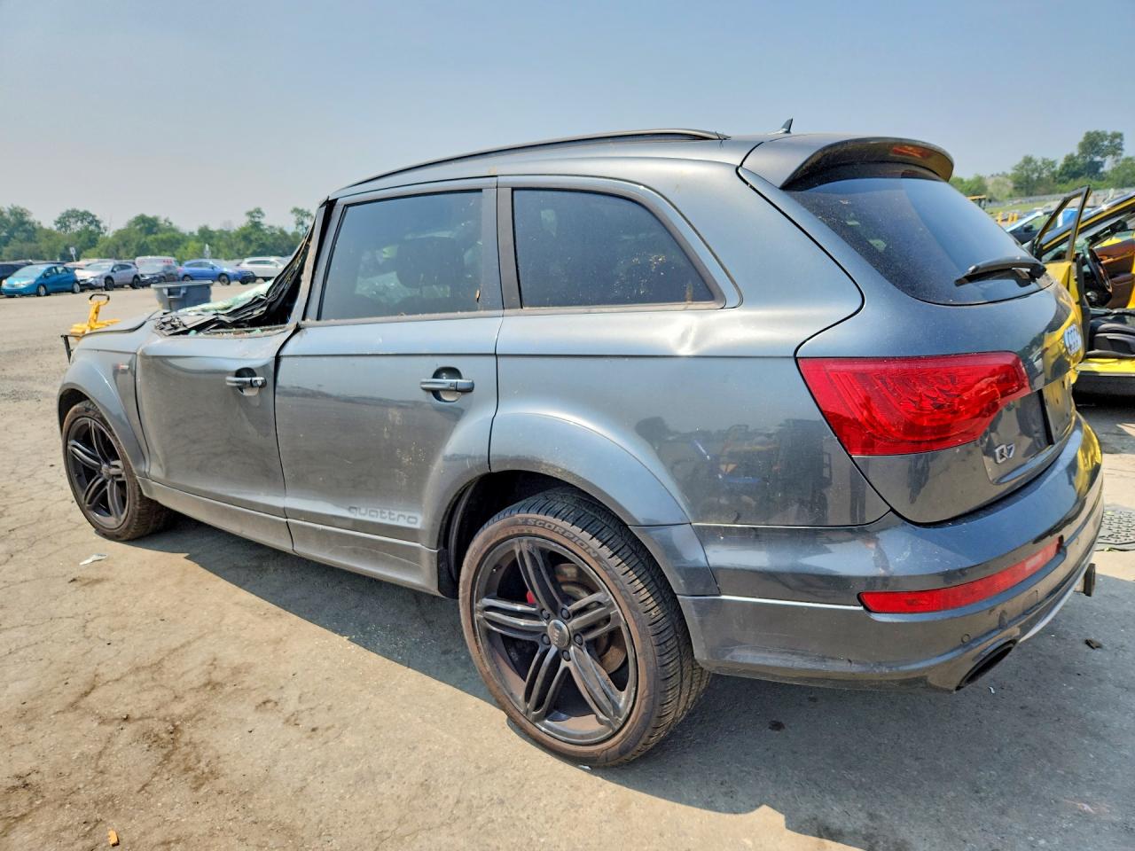 2015 Audi Q7 Prestige Gray vin: WA1DGAFE5FD029981