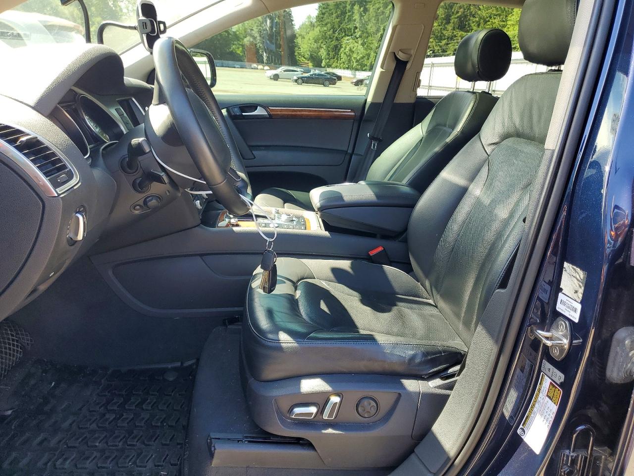 2014 Audi Q7 Prestige Blue vin: WA1DGAFE6ED015621