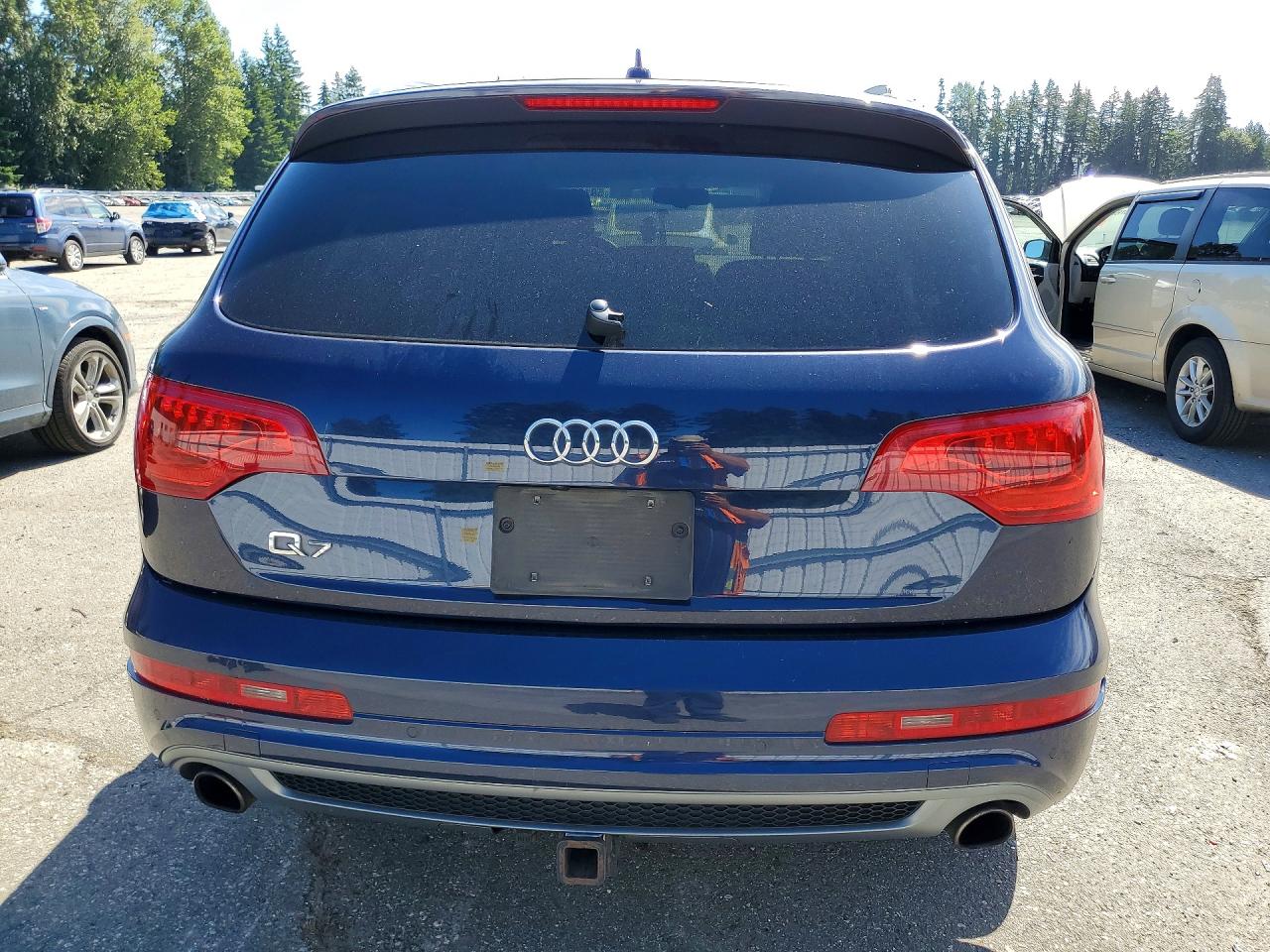 2014 Audi Q7 Prestige Blue vin: WA1DGAFE6ED015621