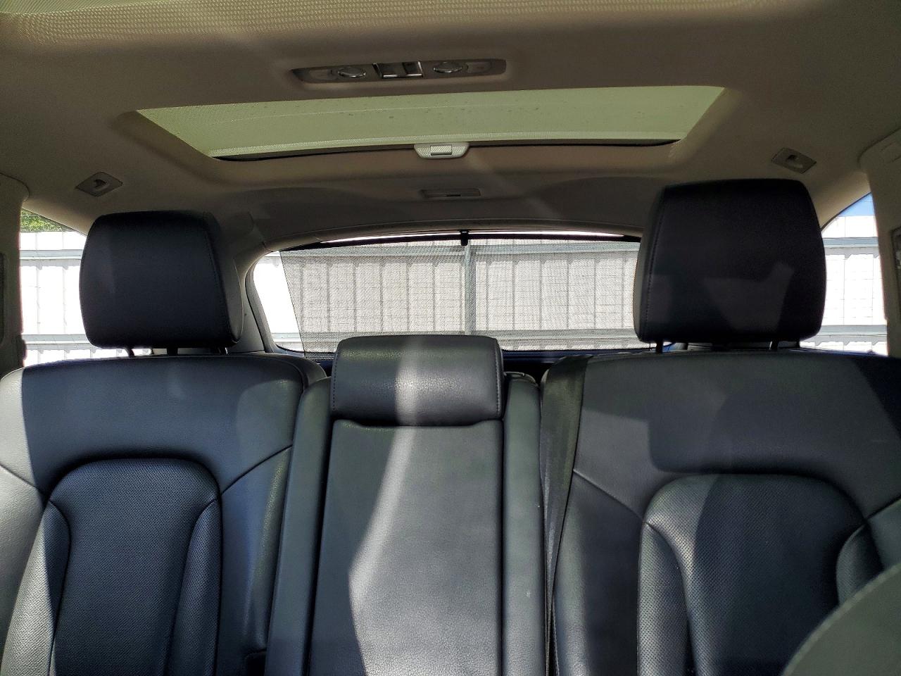 2014 Audi Q7 Prestige Blue vin: WA1DGAFE6ED015621