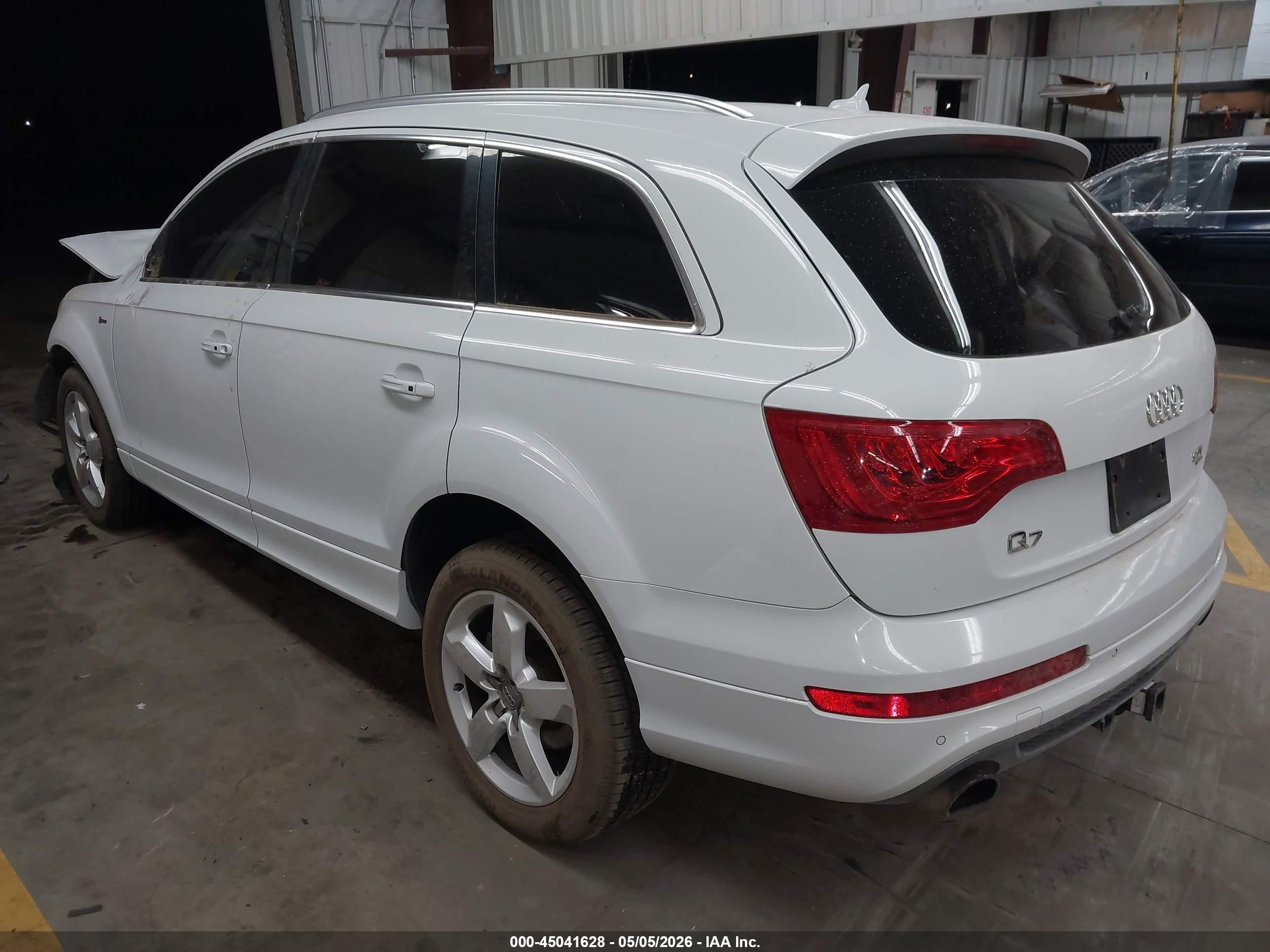2015 Audi Q7 3.0t S Line Prestige White vin: WA1DGAFE7FD003639
