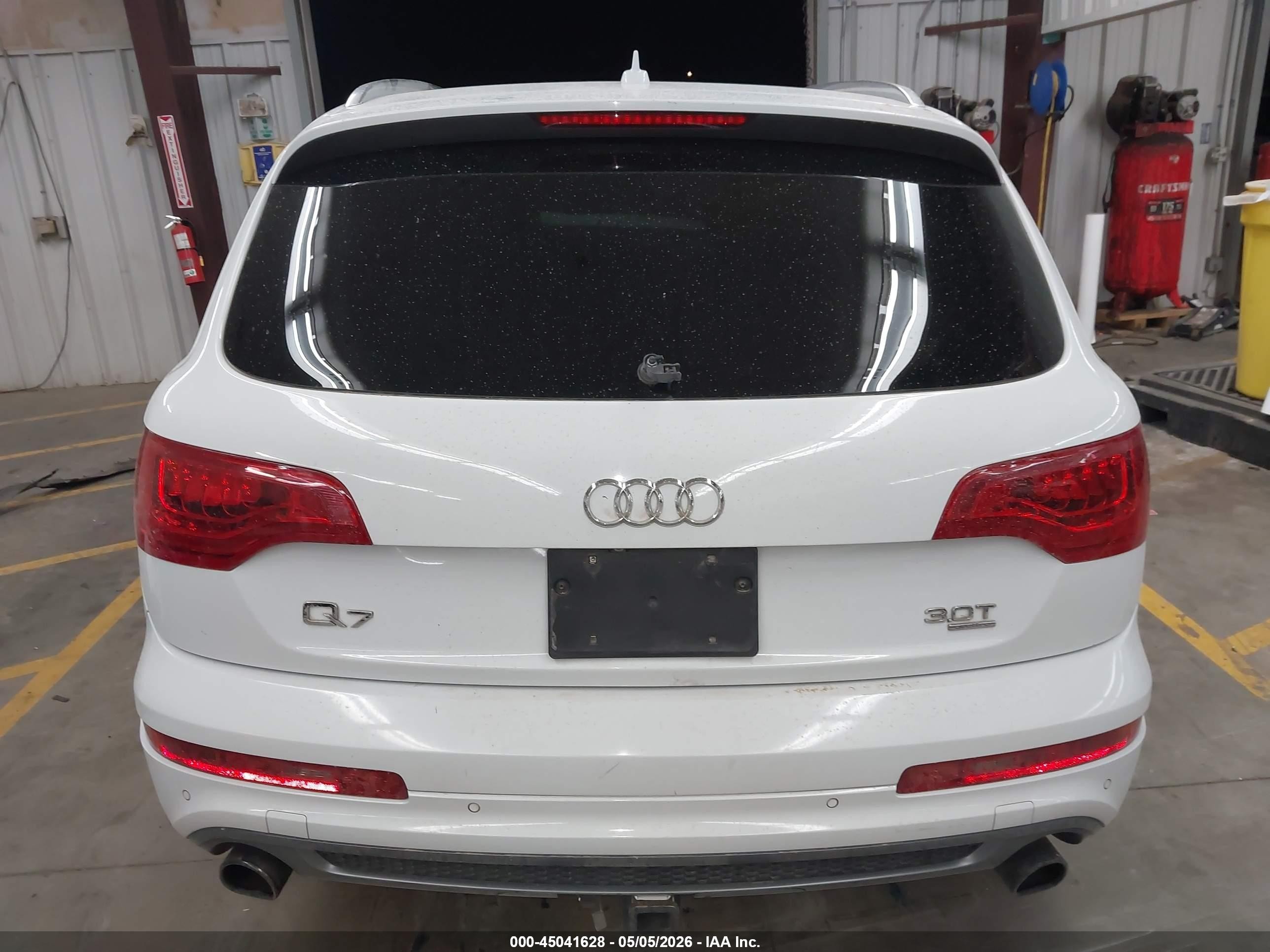2015 Audi Q7 3.0t S Line Prestige White vin: WA1DGAFE7FD003639