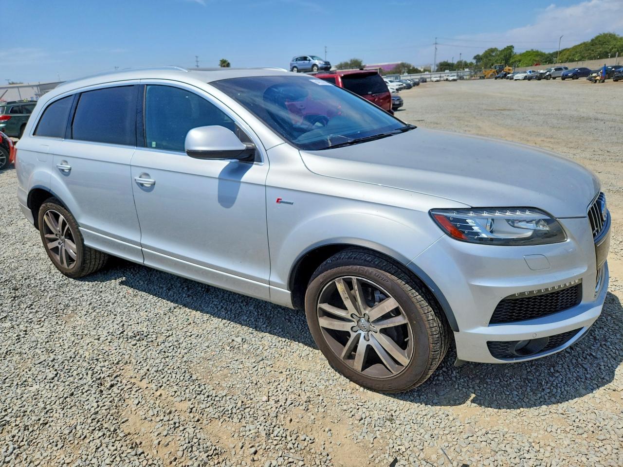 2013 Audi Q7 Prestige Silver vin: WA1DGAFE8DD004778