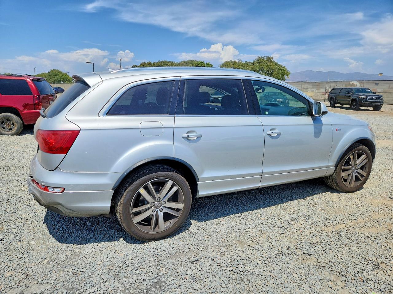 2013 Audi Q7 Prestige Silver vin: WA1DGAFE8DD004778
