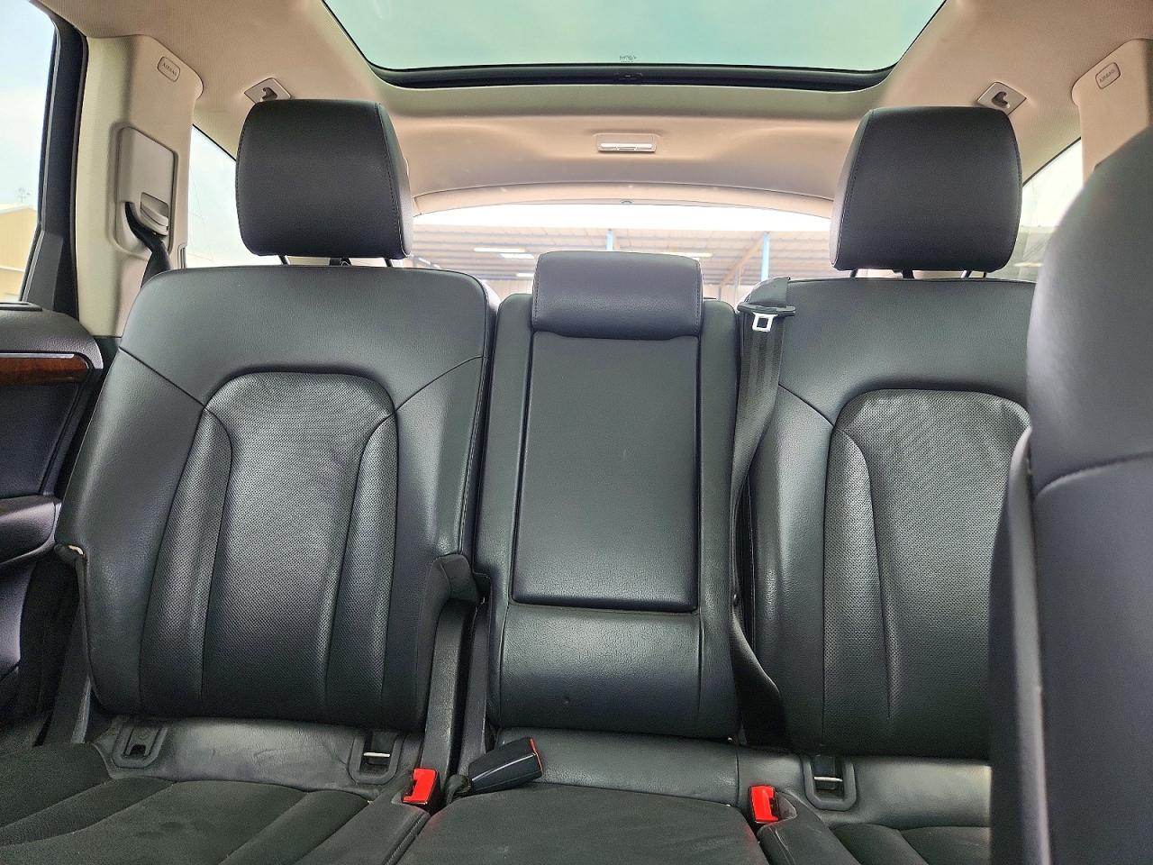 2013 Audi Q7 Prestige Gray vin: WA1DGAFE8DD016882