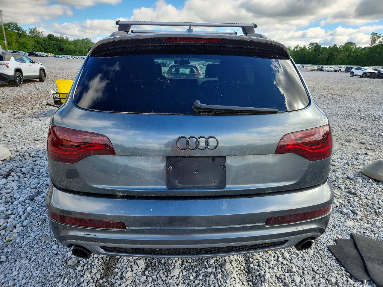 2015 Audi Q7 Prestige Серый vin: WA1DGAFE8FD023074