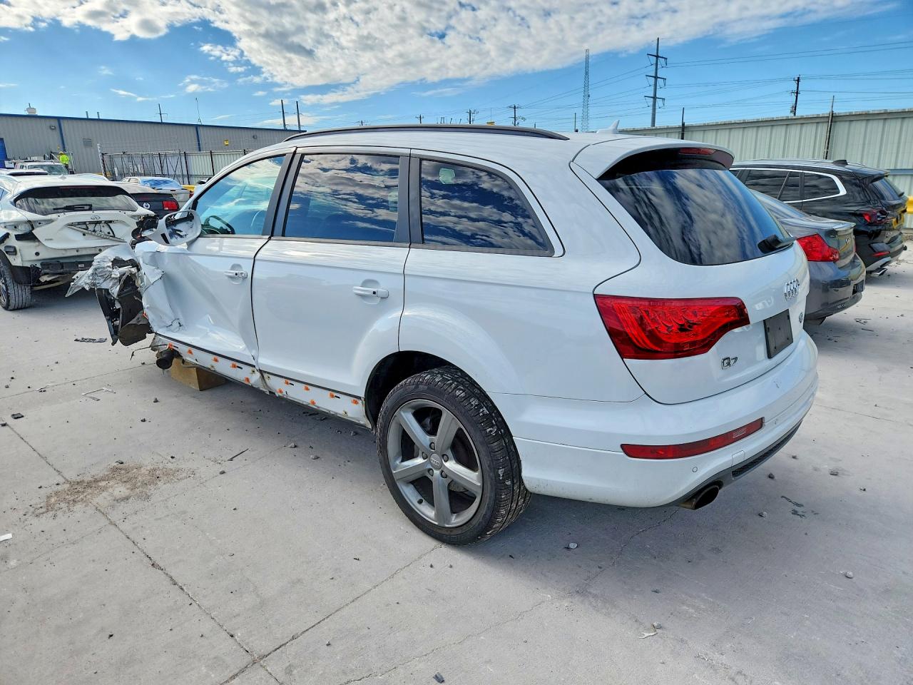 2015 Audi Q7 Prestige White vin: WA1DGAFE8FD030784