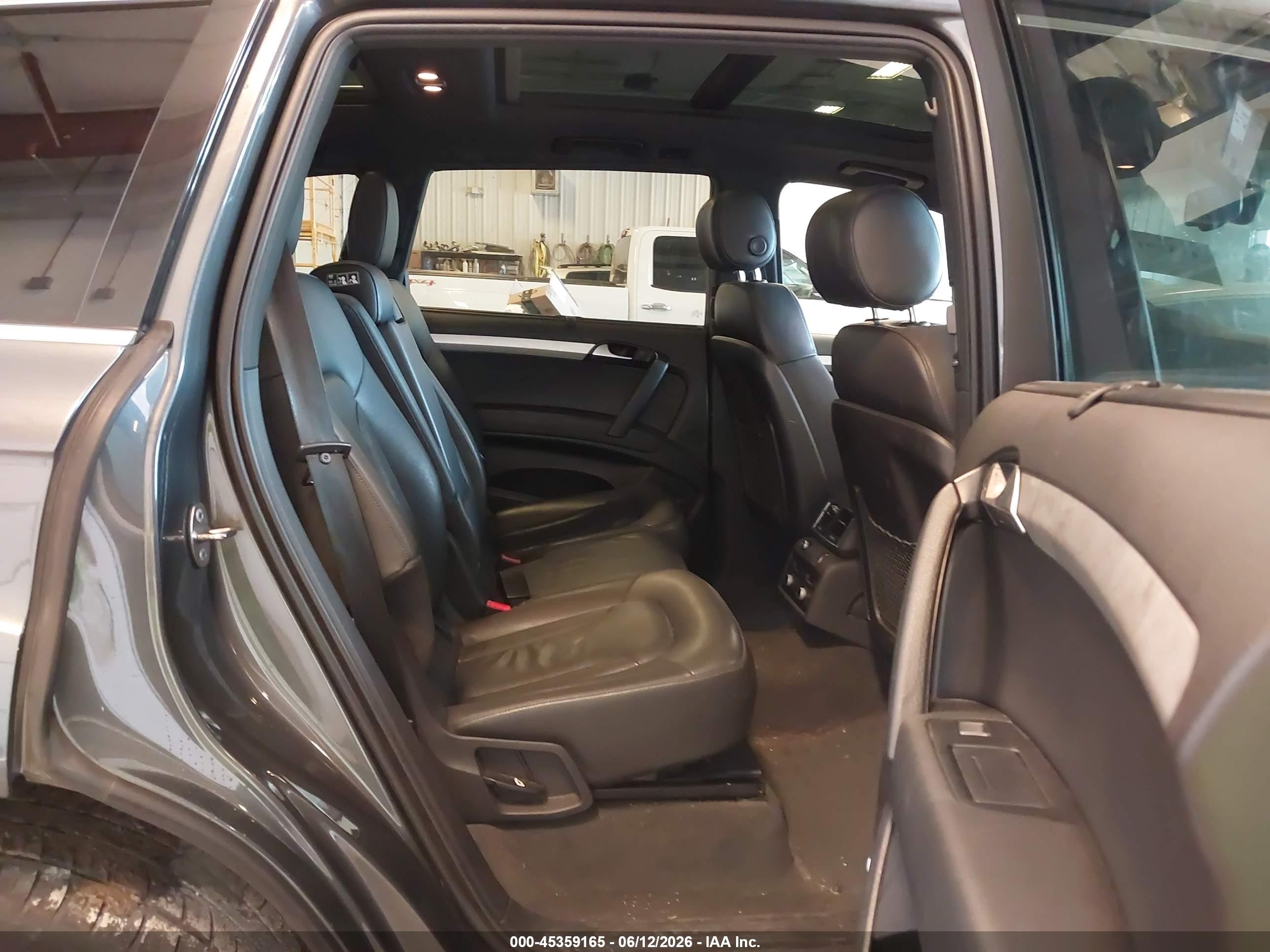 2014 Audi Q7 3.0t S Line Prestige Gray vin: WA1DGAFE9ED018402