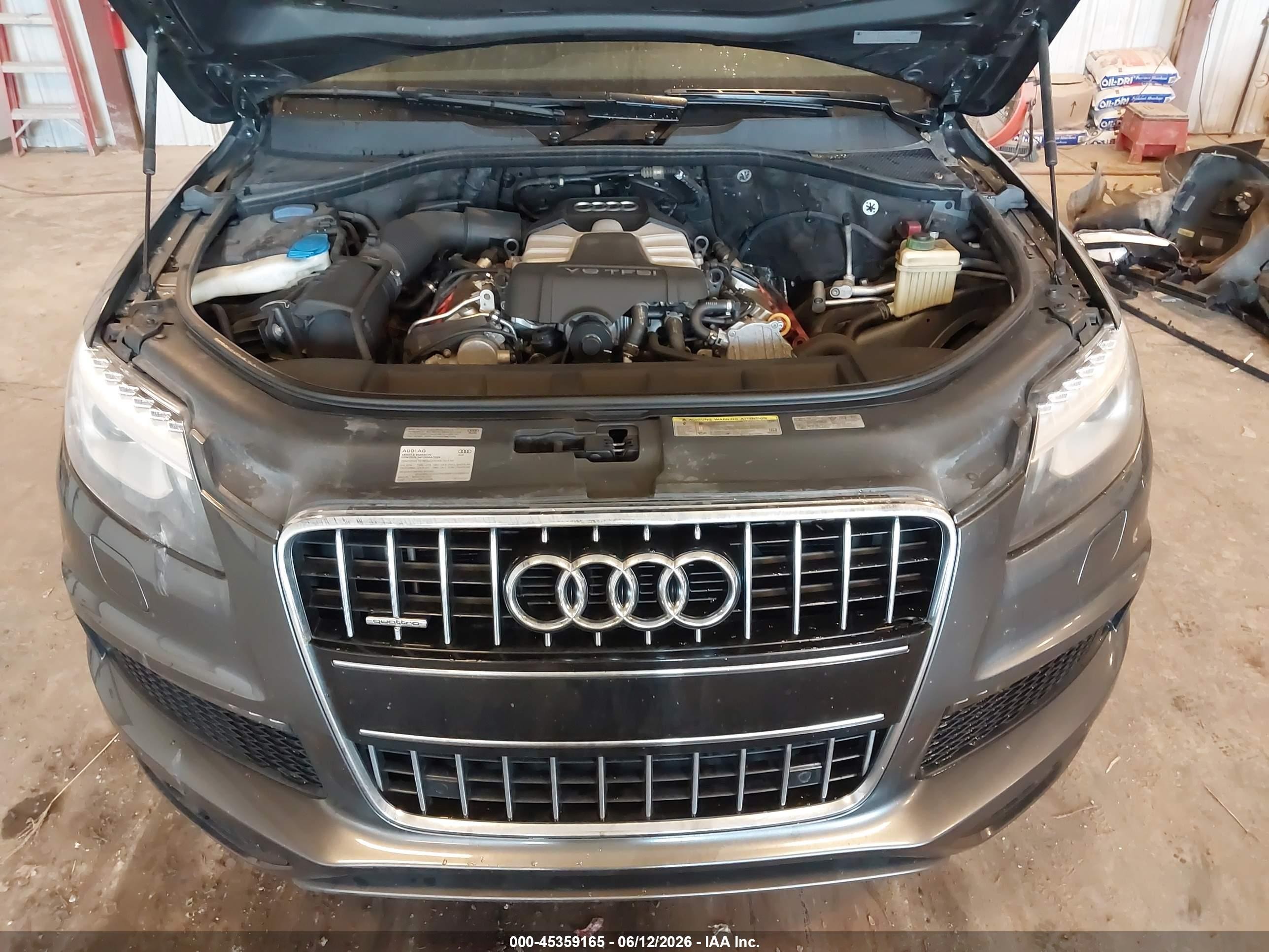 2014 Audi Q7 3.0t S Line Prestige Gray vin: WA1DGAFE9ED018402