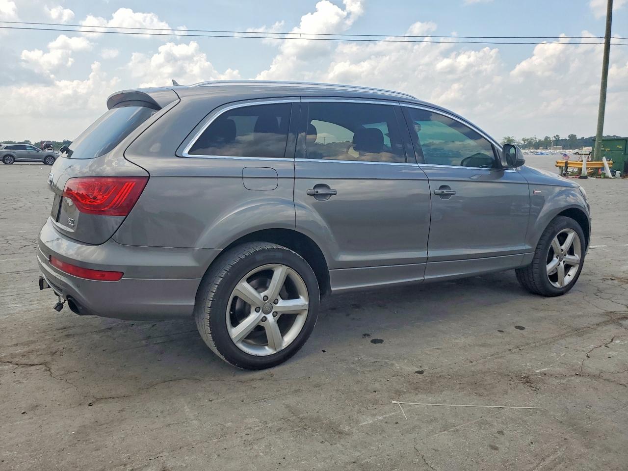 2014 Audi Q7 Prestige Gray vin: WA1DGAFEXED002404
