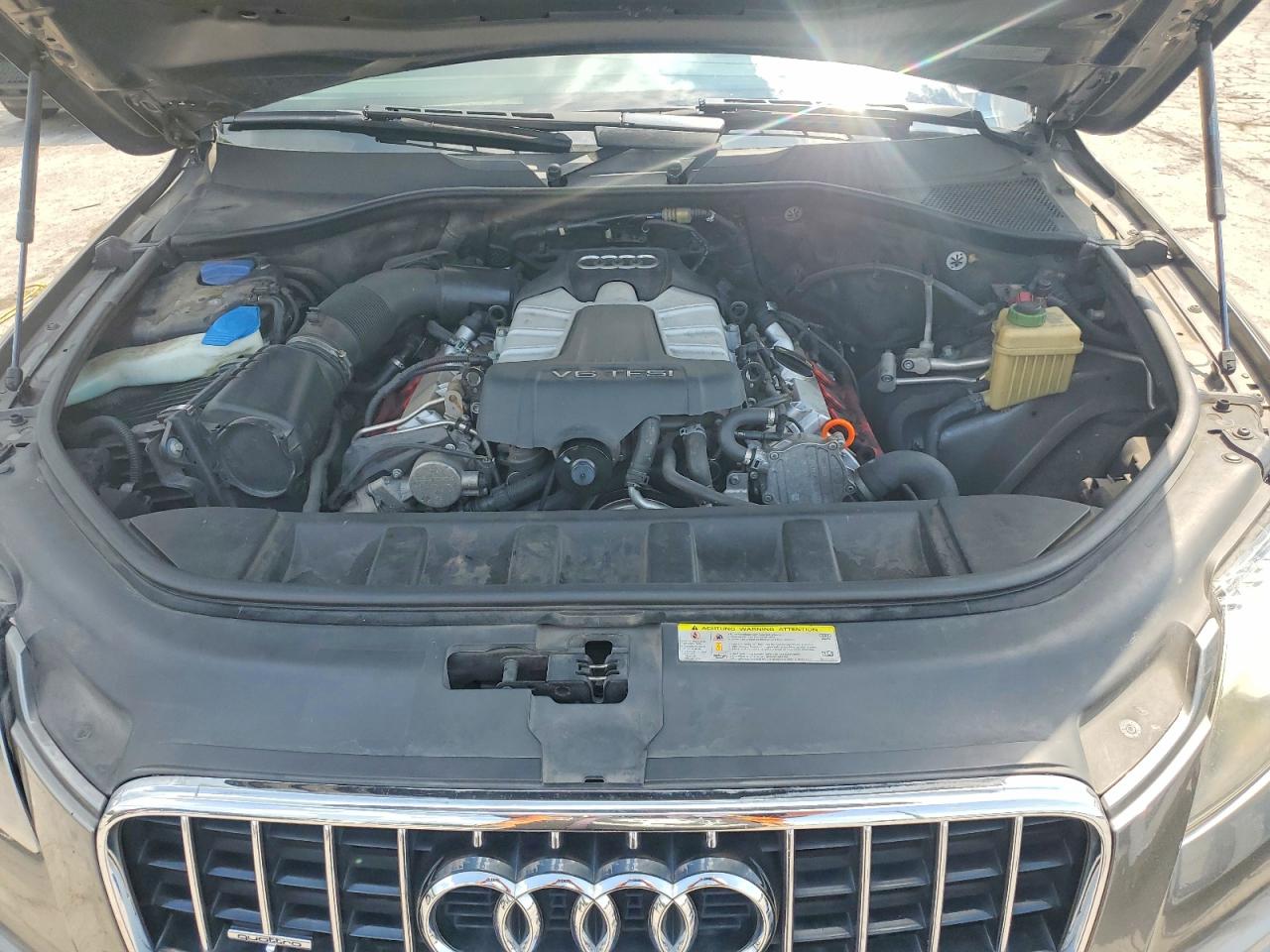 2014 Audi Q7 Prestige Gray vin: WA1DGAFEXED002404