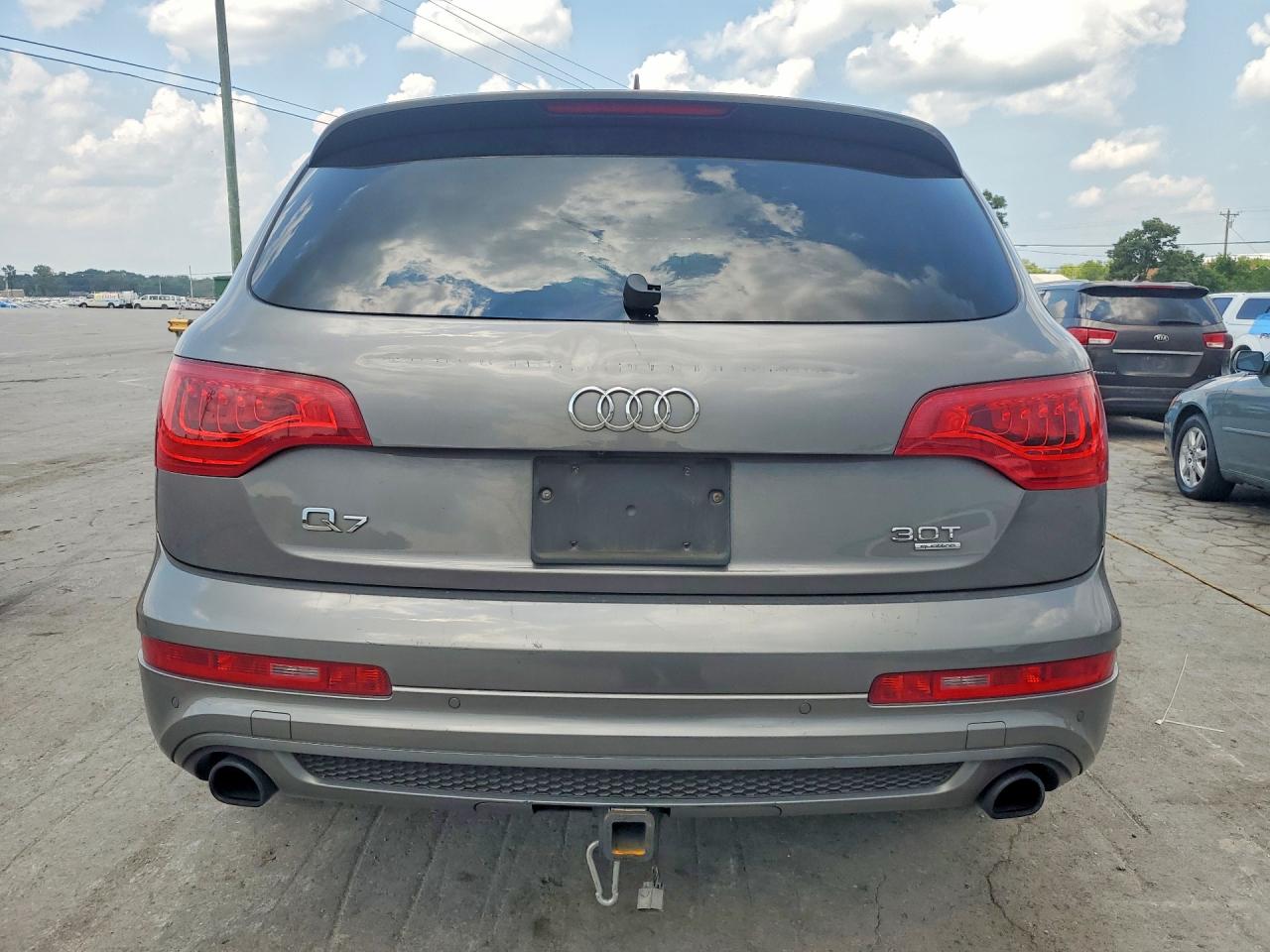 2014 Audi Q7 Prestige Gray vin: WA1DGAFEXED002404