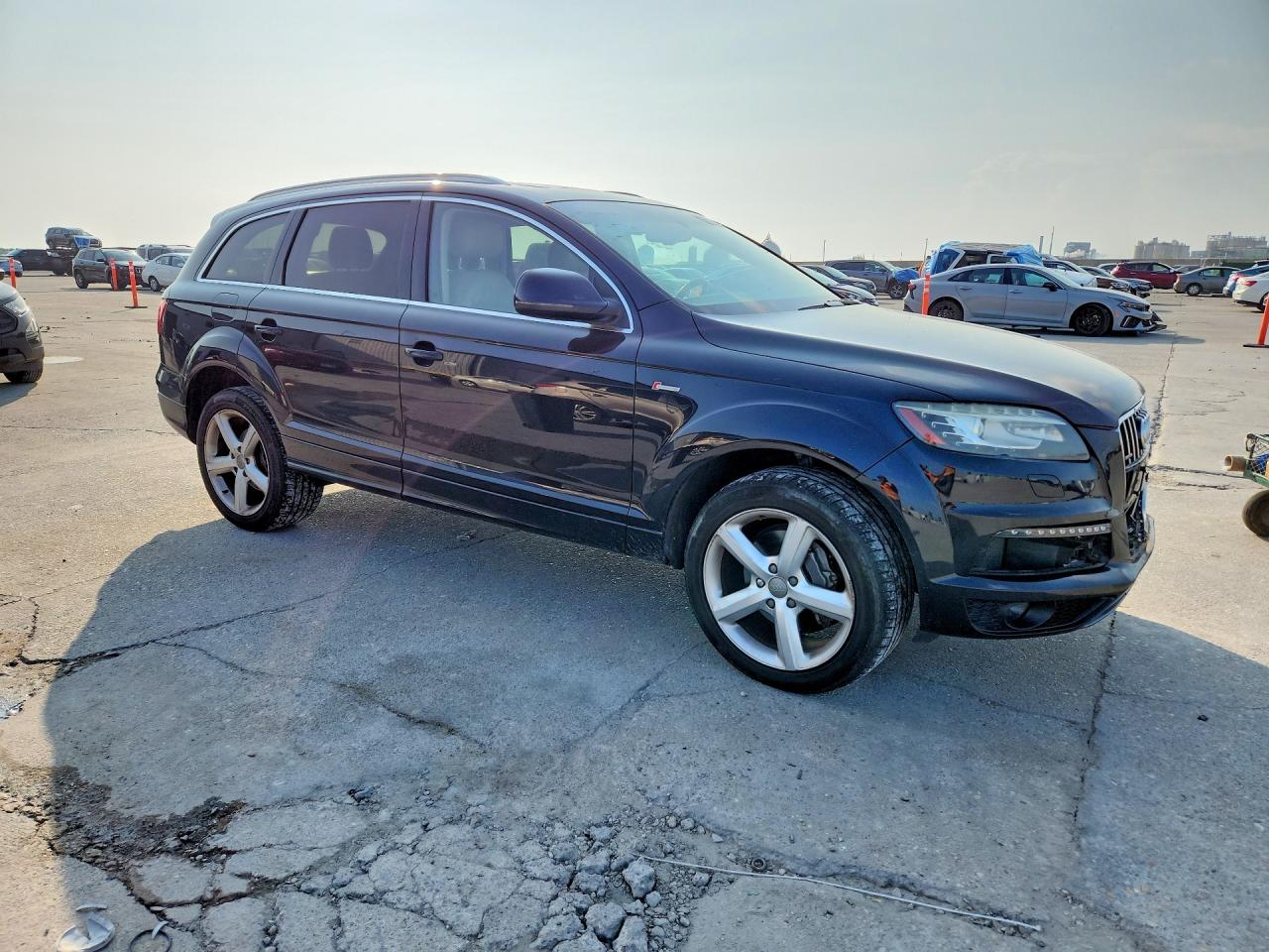 2015 Audi Q7 Prestige Black vin: WA1DGAFEXFD023724
