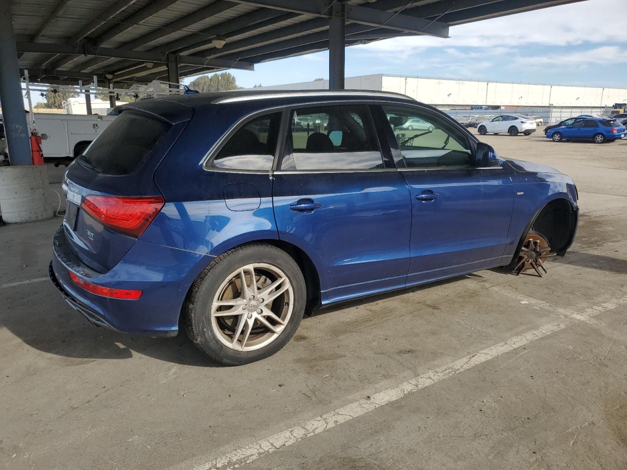 2013 Audi Q5 Premium Plus Blue vin: WA1DGAFP0DA027796