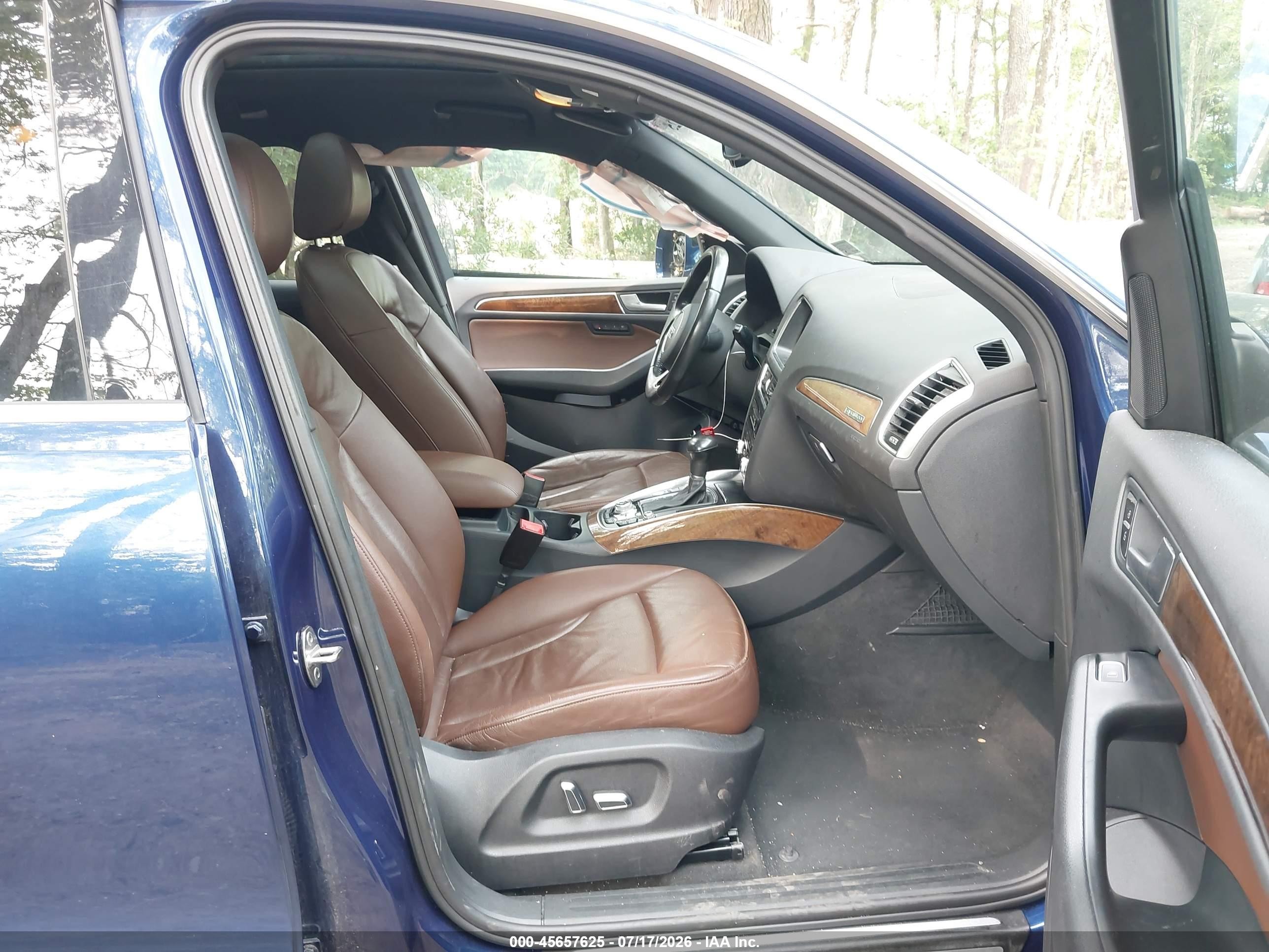 2015 Audi Q5 3.0t Premium Plus Blue vin: WA1DGAFP0FA019054