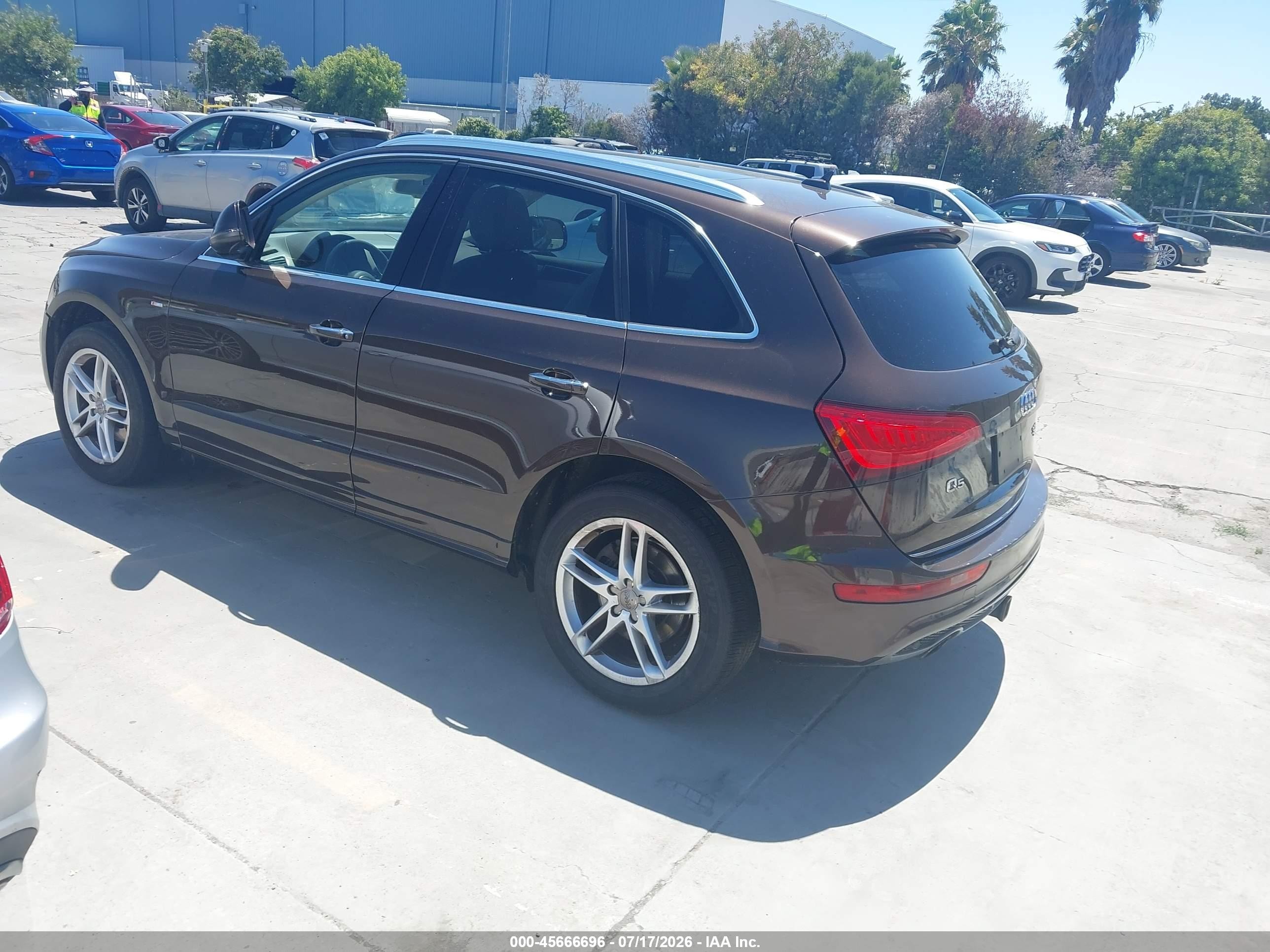 2015 Audi Q5 3.0t Premium Plus Brown vin: WA1DGAFP1FA012338
