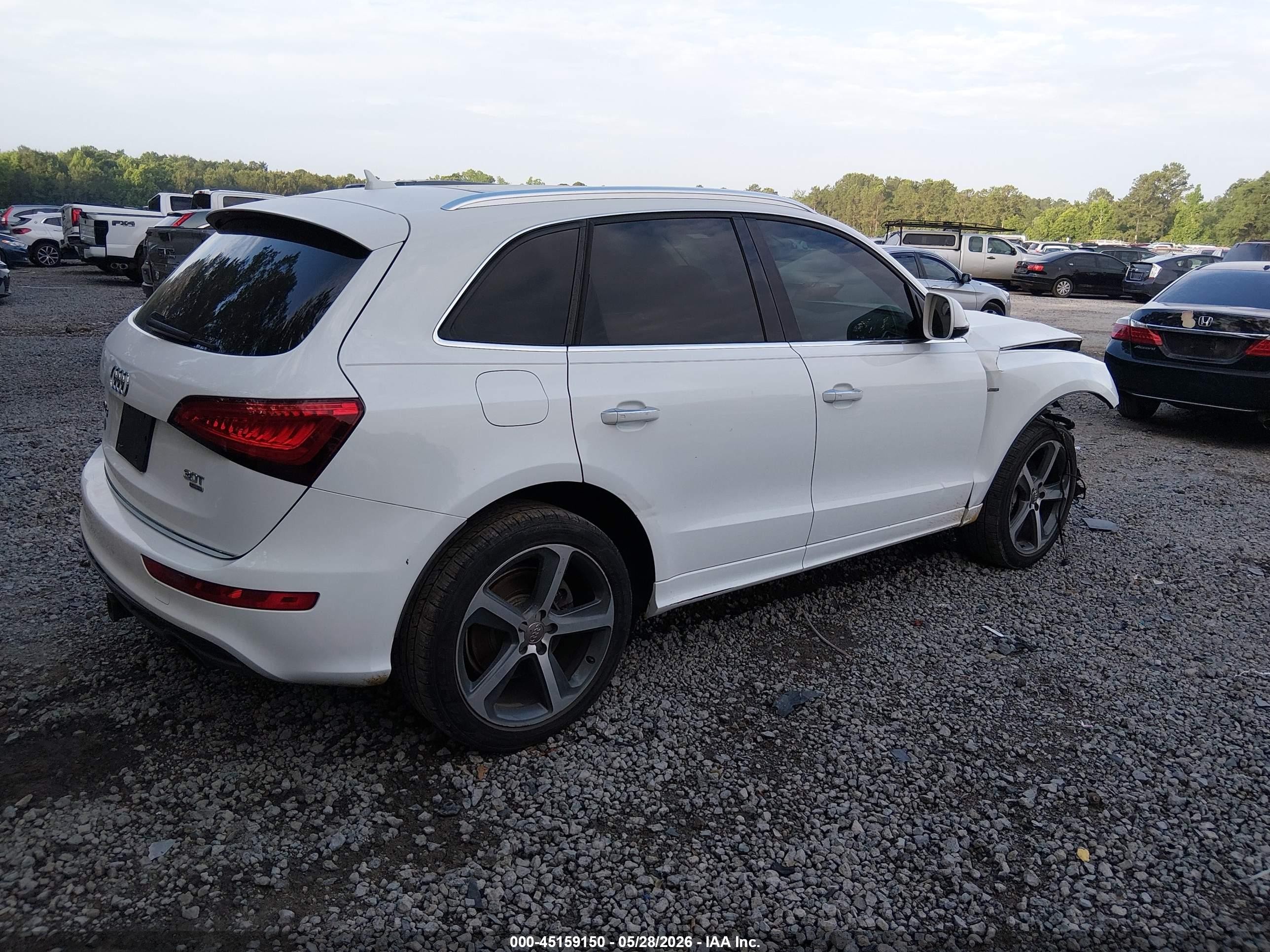 2015 Audi Q5 3.0t Premium Plus White vin: WA1DGAFP1FA035845