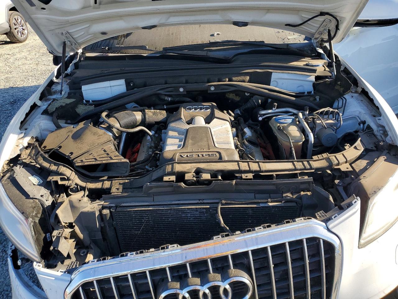 2015 Audi Q5 Premium Plus White vin: WA1DGAFP1FA079988