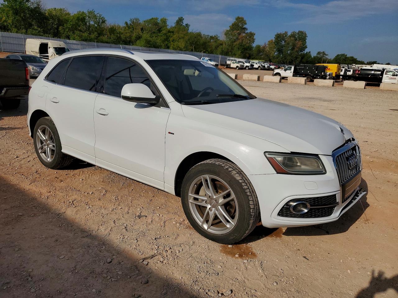 2014 Audi Q5 Premium Plus White vin: WA1DGAFP2EA079139