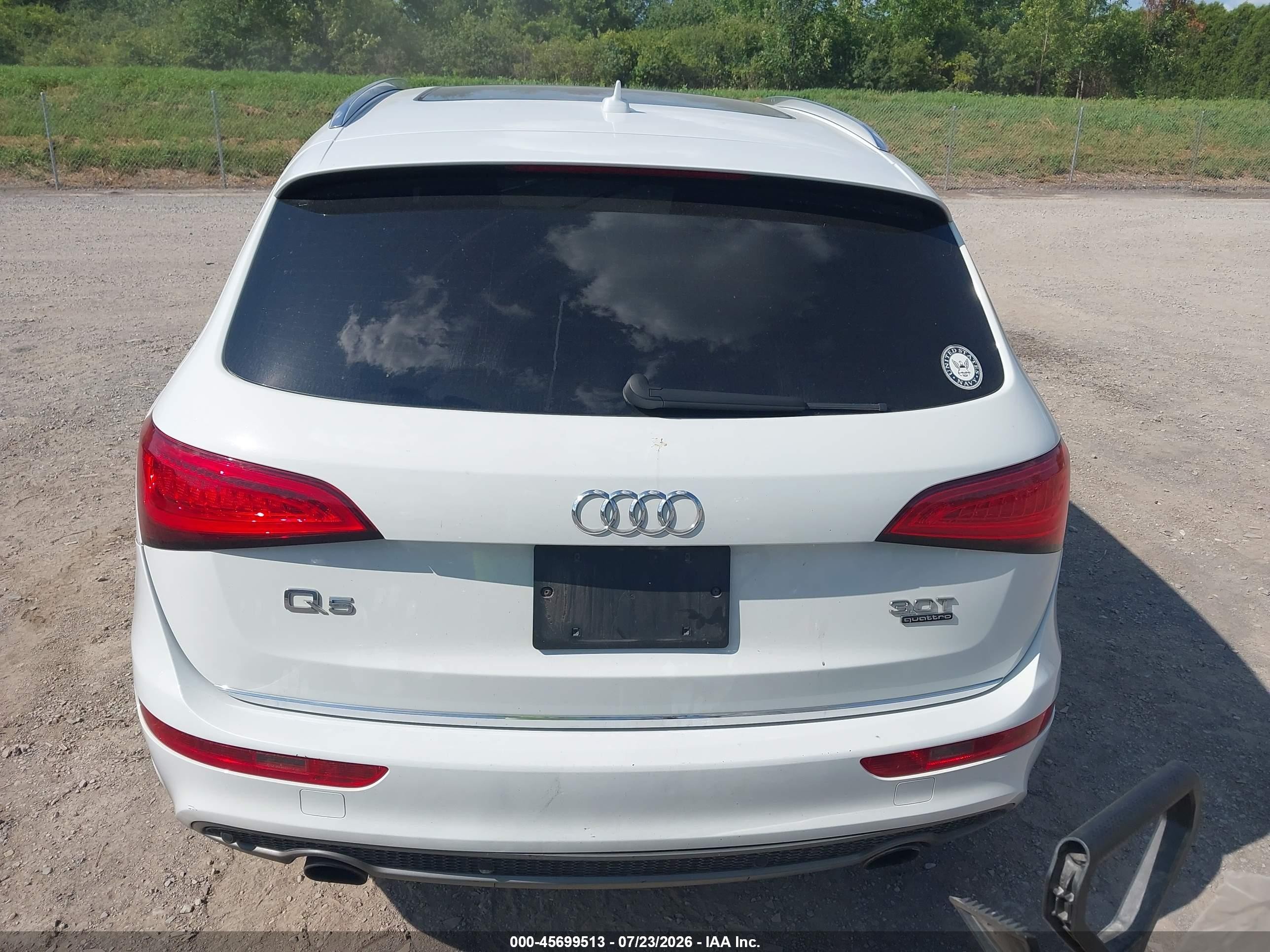 2015 Audi Q5 3.0t Premium Plus Белый vin: WA1DGAFP2FA067140