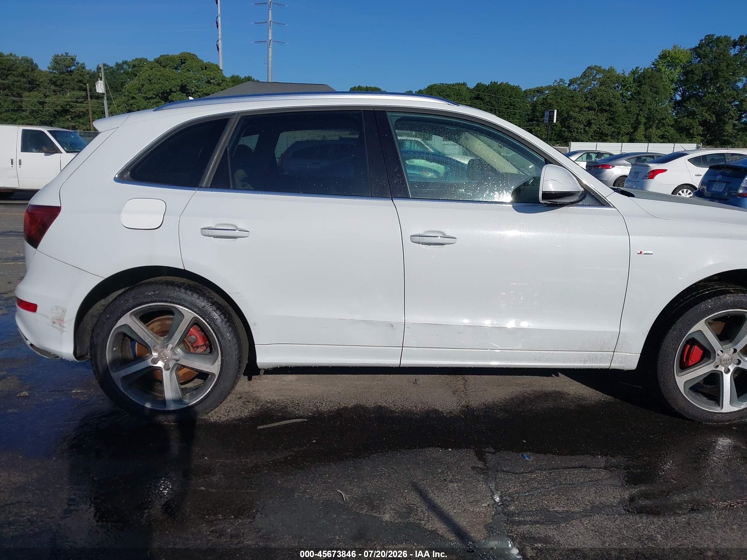 2015 Audi Q5 3.0t Premium Plus Белый vin: WA1DGAFP2FA115736