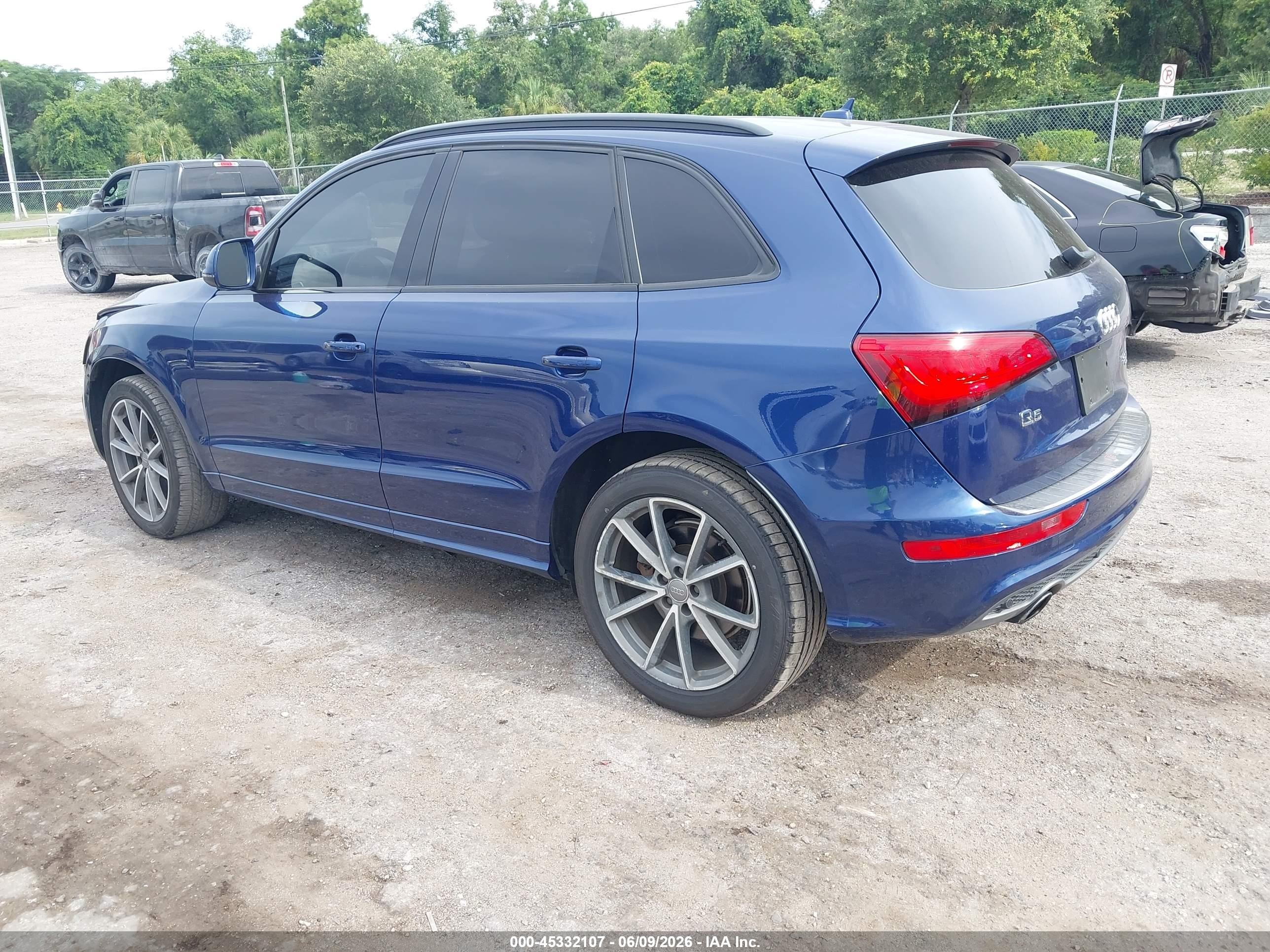 2015 Audi Q5 3.0t Premium Plus Dark Blue vin: WA1DGAFP3FA052310