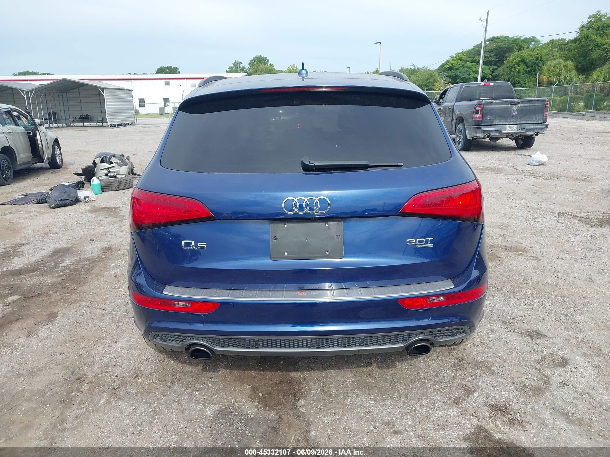 2015 Audi Q5 3.0t Premium Plus Dark Blue vin: WA1DGAFP3FA052310