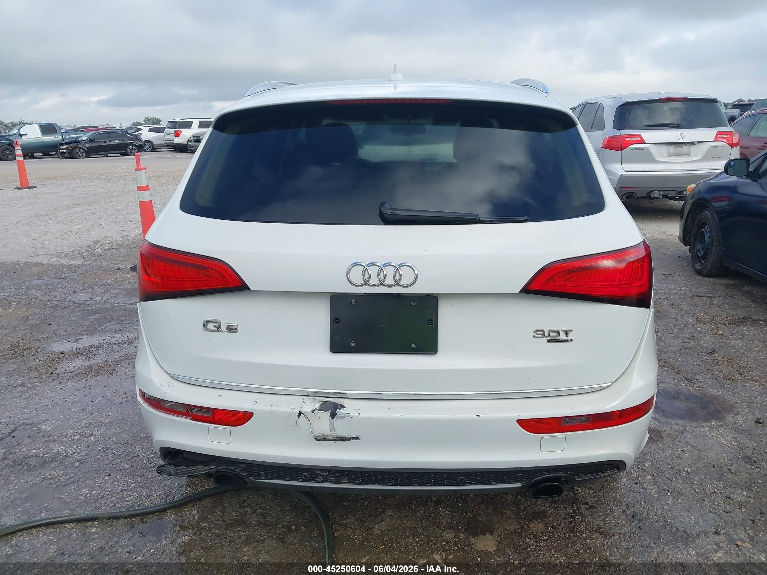 2015 Audi Q5 3.0t Premium Plus White vin: WA1DGAFP3FA059998