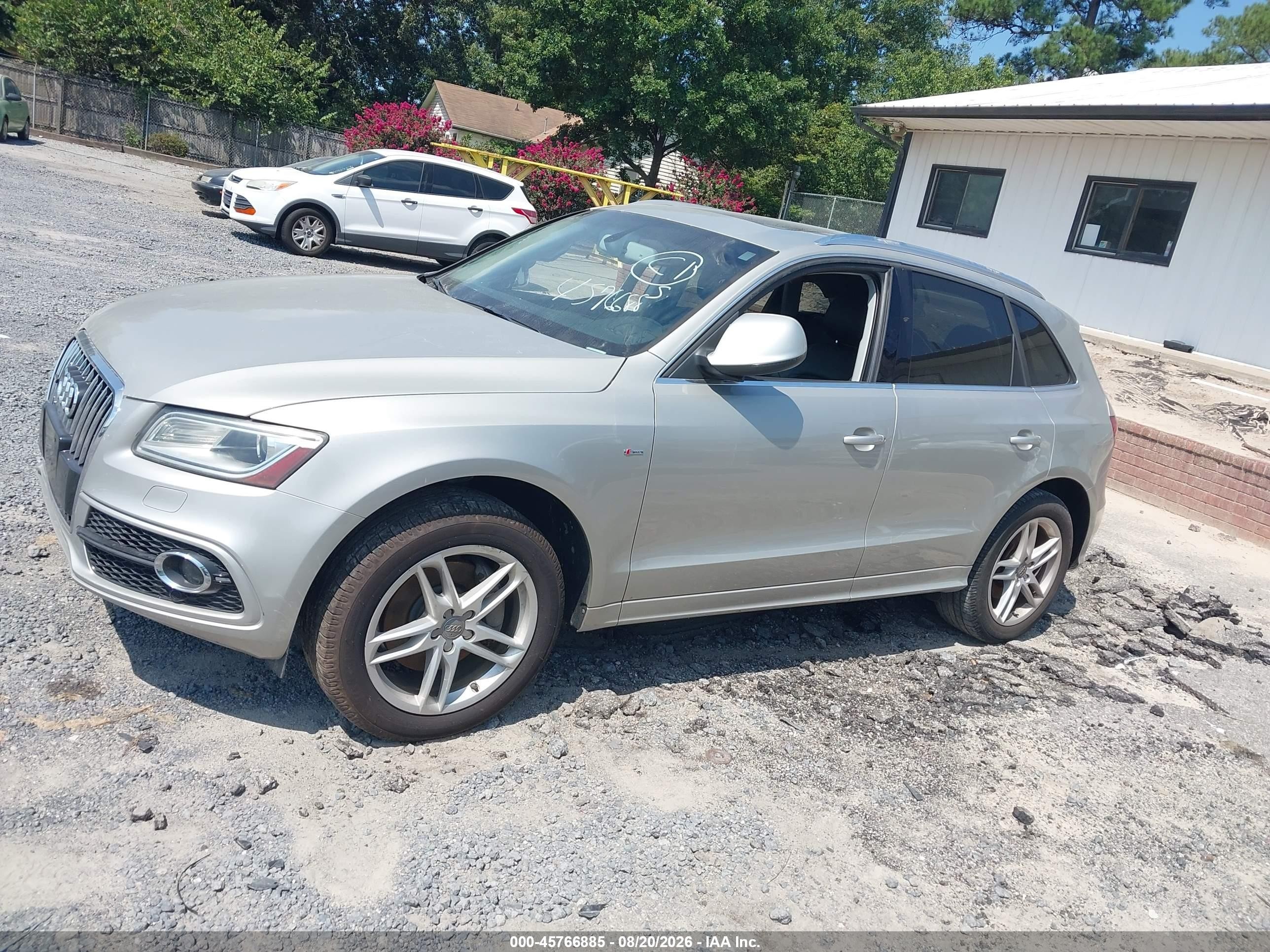 2014 Audi Q5 3.0t Premium Plus Beige vin: WA1DGAFP5EA007531