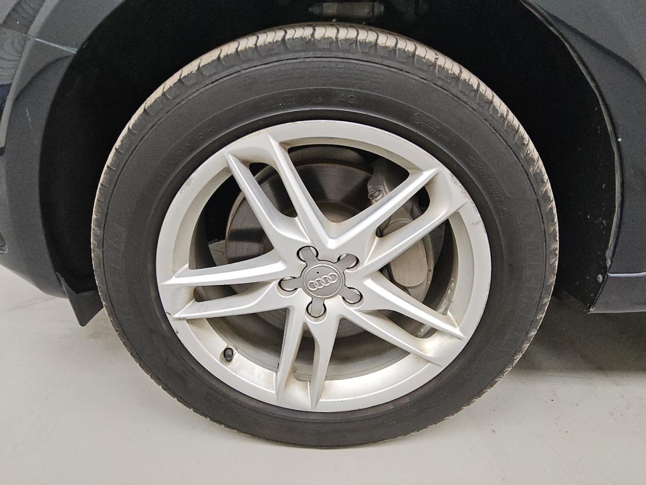 2015 Audi Q5 Premium Plus Blue vin: WA1DGAFP5FA094896 Damage: Left Front Wheel, Curb Rash, 5 To 6 Inches