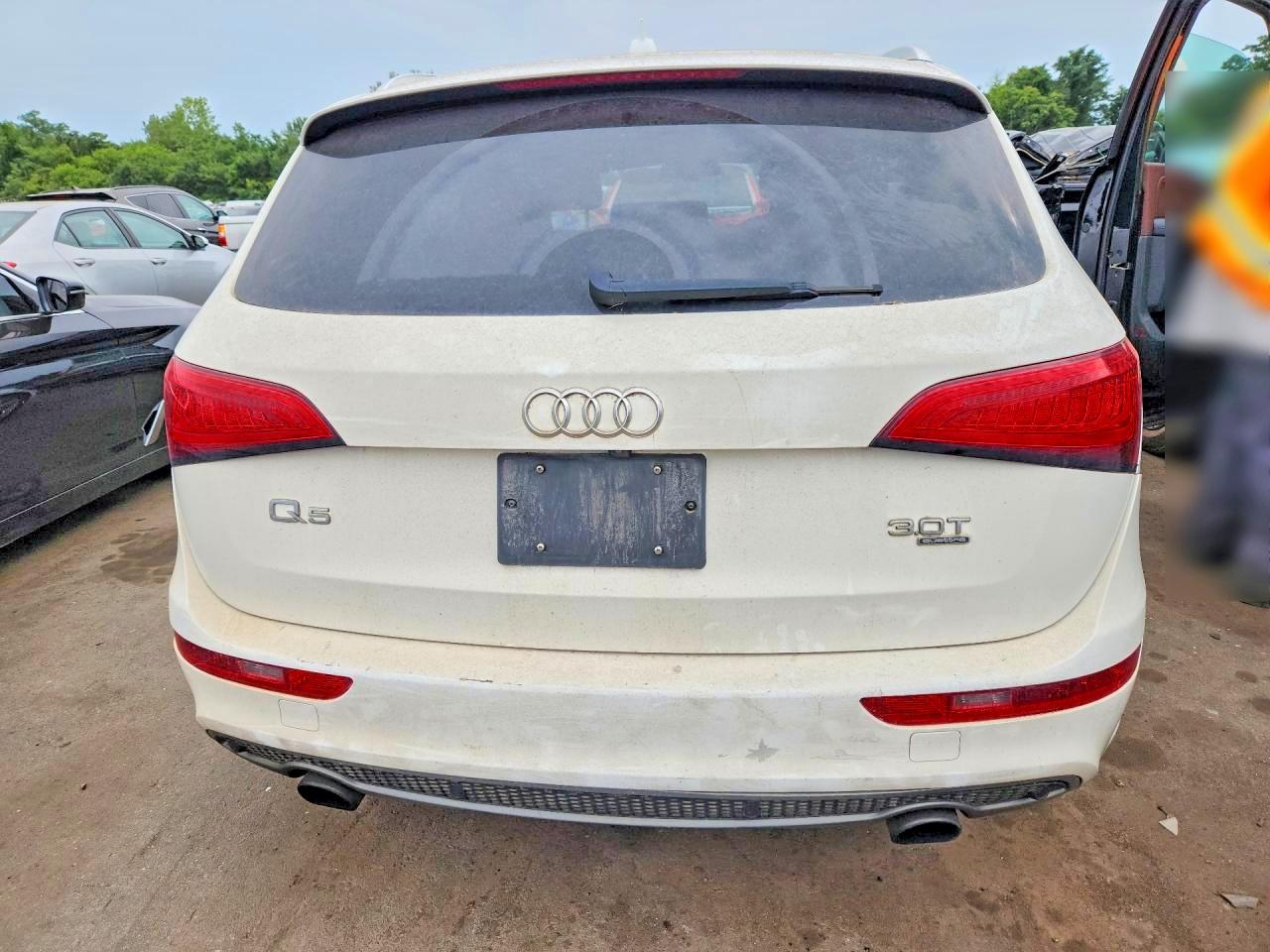 2014 Audi Q5 Premium Plus White vin: WA1DGAFP6EA038206