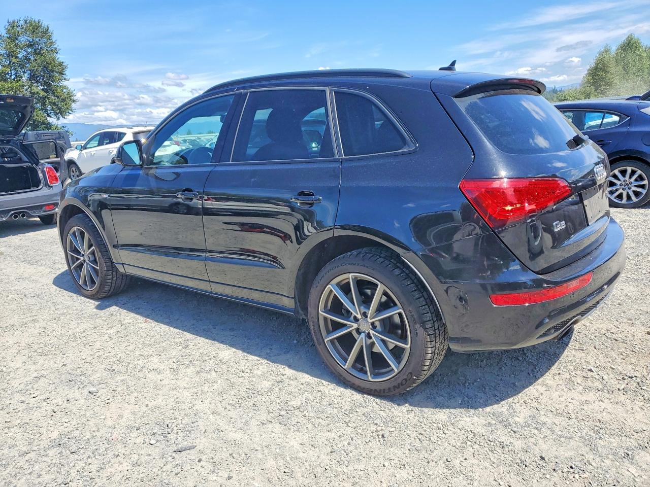 2015 Audi Q5 Premium Plus Черный vin: WA1DGAFP7FA038216