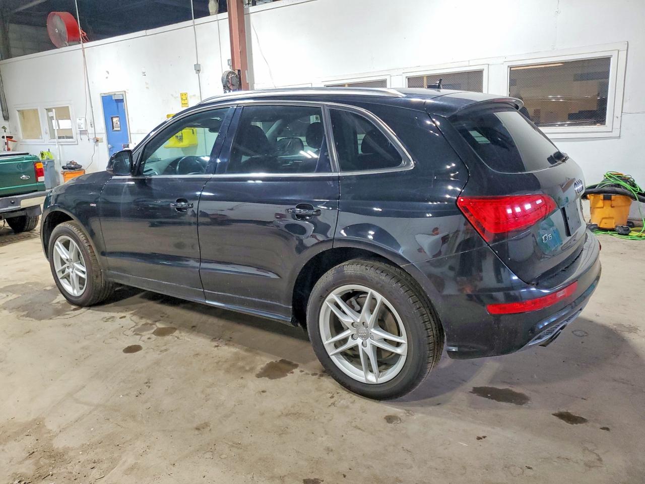 2013 Audi Q5 Premium Plus Black vin: WA1DGAFP8DA033359