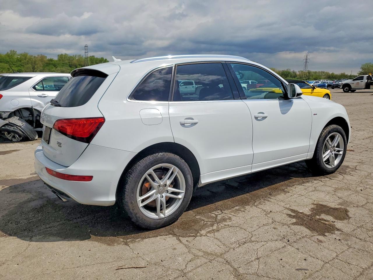 2014 Audi Q5 Premium Plus White vin: WA1DGAFP8EA054715