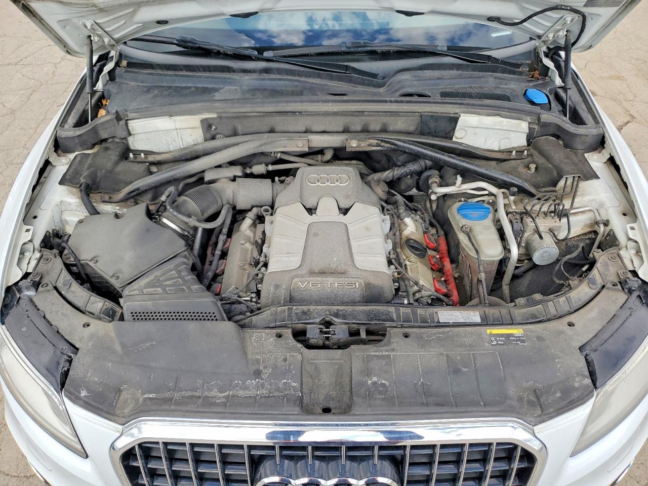 2014 Audi Q5 Premium Plus White vin: WA1DGAFP8EA054715