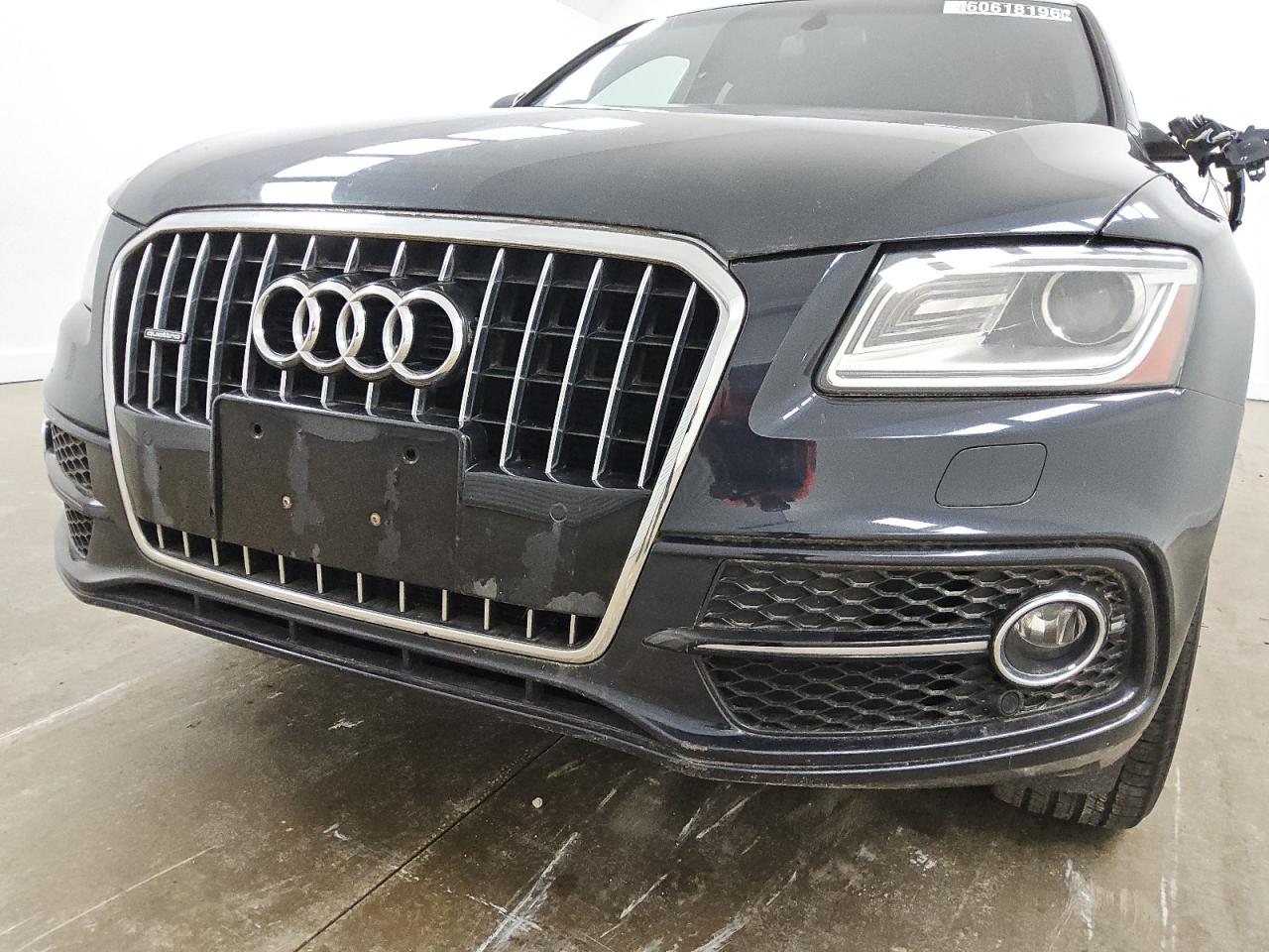 2014 Audi Q5 Premium Plus Blue vin: WA1DGAFP8EA062071 Damage: Front Bumper/Cover, Scraped, 2 To 3 Inches