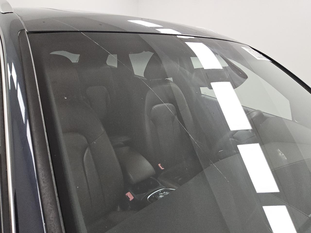 2014 Audi Q5 Premium Plus Blue vin: WA1DGAFP8EA062071 Damage: Windshield, Broken, Replacement Required